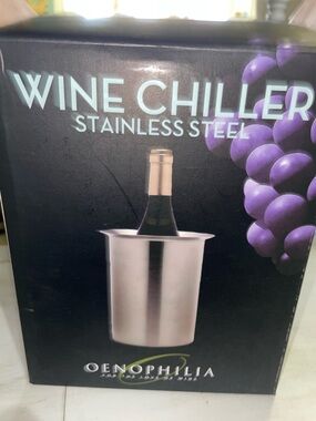 Oenophelia stainless steel wine chiller with removable freezer packs